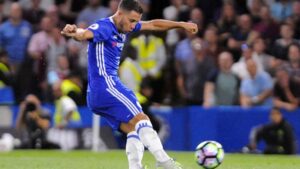 Infortunio Hazard, frattura alla caviglia: 3 mesi di stop