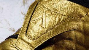 Roma, Totti presenta le sue nuove scarpe: «Rappresentano il mio amore eterno per la città» – FOTO