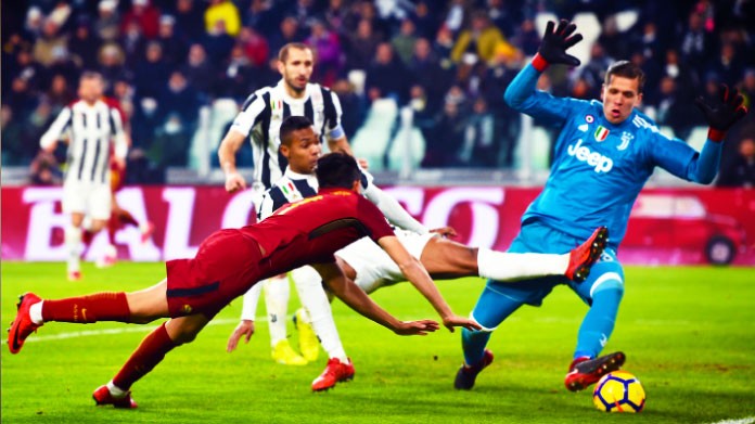 cengiz under alex sandro szczesny juventus roma dicembre 2017