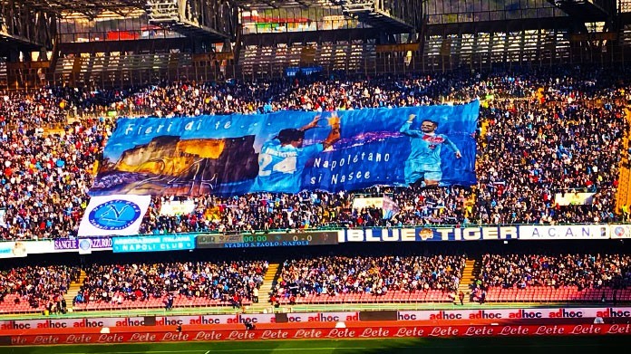 striscione napoli 2018
