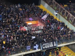 tifosi napoli de laurentiis buffone