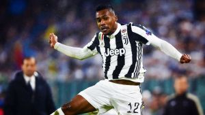 Moviola e VAR Napoli-Juventus: mano in area di Alex Sandro, rigore tra le polemiche!