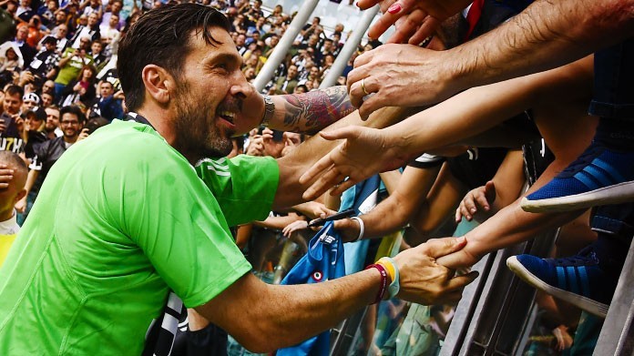 buffon tifosi juventus maggio 2018