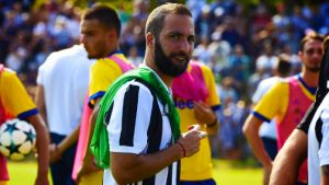 Juventus al lavoro: c’è anche Higuain alla Continassa