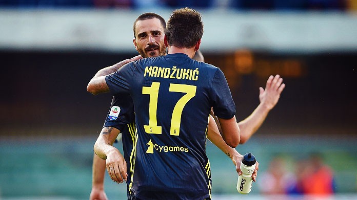 bonucci mandzukic esultanza juventus agosto 2018