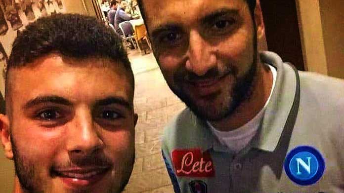 cutrone higuain selfie napoli milan