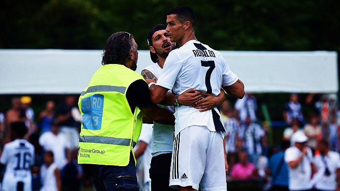 cristian ronaldo juventus invasione campo agosto 2018