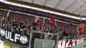 Eintracht Rangers, scontri tra le due tifoserie prima del match