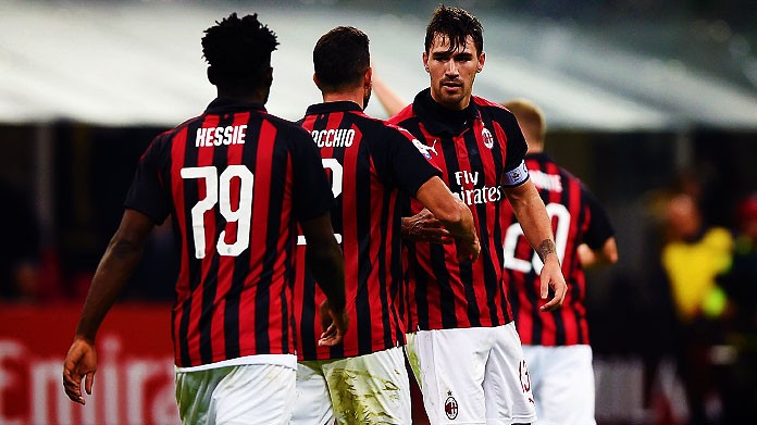 romagnoli esultanza bis milan ottobre 2018