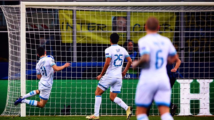 Lozano gol inter psv eindhoven dicembre