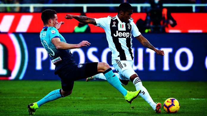 hateboer douglas costa atalanta juventus dicembre 2018