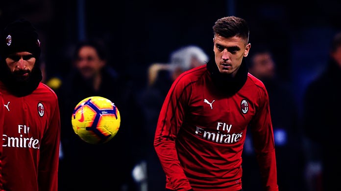 piatek riscaldamento tris milan gennaio 2019