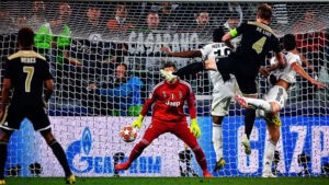 Juventus, niente de Ligt. van der Sar chiaro: «Andrà in Spagna o Inghilterra»