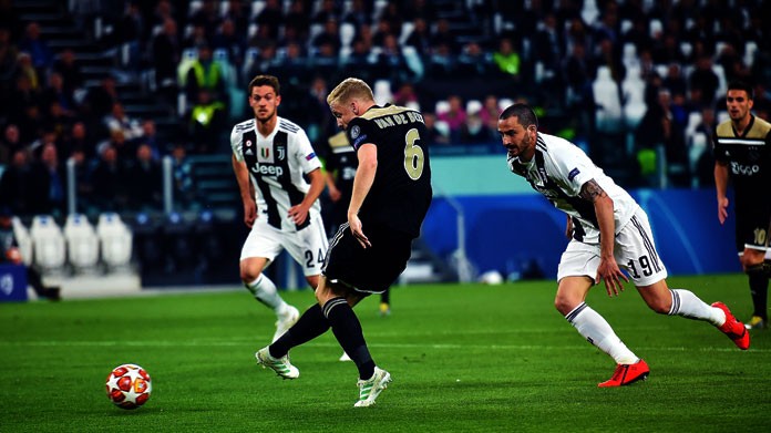 van der beek gol juventus ajax aprile 2019