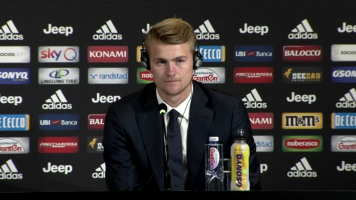 conferenza stampa de ligt