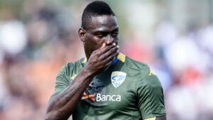 Balotelli, guerra aperta con il Brescia: mette in mora il club per lo stipendio arretrato di marzo