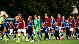 Stendardo e il calcio femminile: «Servono contratti di lavoro subordinato»