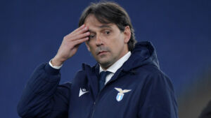 Serie A, la Lazio aspetta, il Toro non parte. Se il protocollo supera il buonsenso