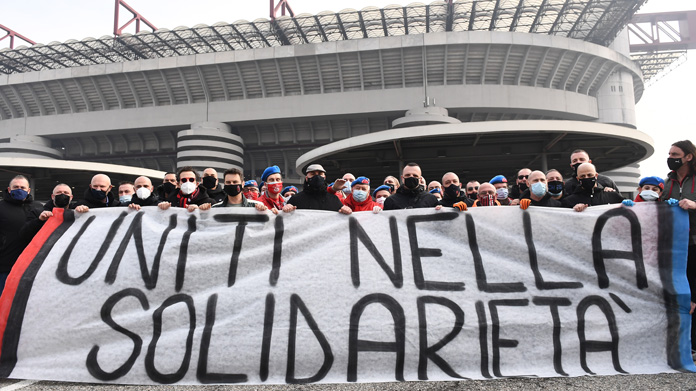 Milan Inter verso il derby: le immagini dei tifosi a San Siro - VIDEO e FOTO 50 Tifosi Inter Milan