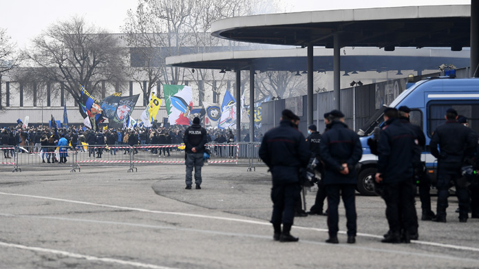 Tifosi Inter polizia
