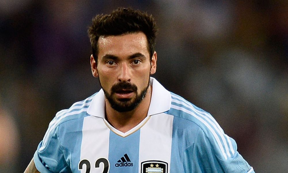 Lavezzi racconta il dramma vissuto: «Avevo toccato il fondo, ho conosciuto l’oscurità. Facevo del male a me e a chi mi stava vicino». La toccante confessione del Pocho