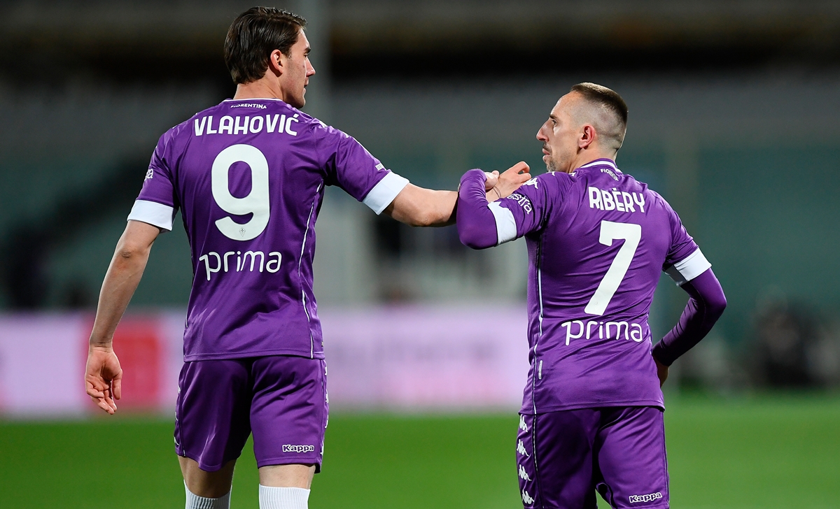 Fiorentina, Vlahovic: «Ribery è un esempio. Futuro? Vediamo in estate»