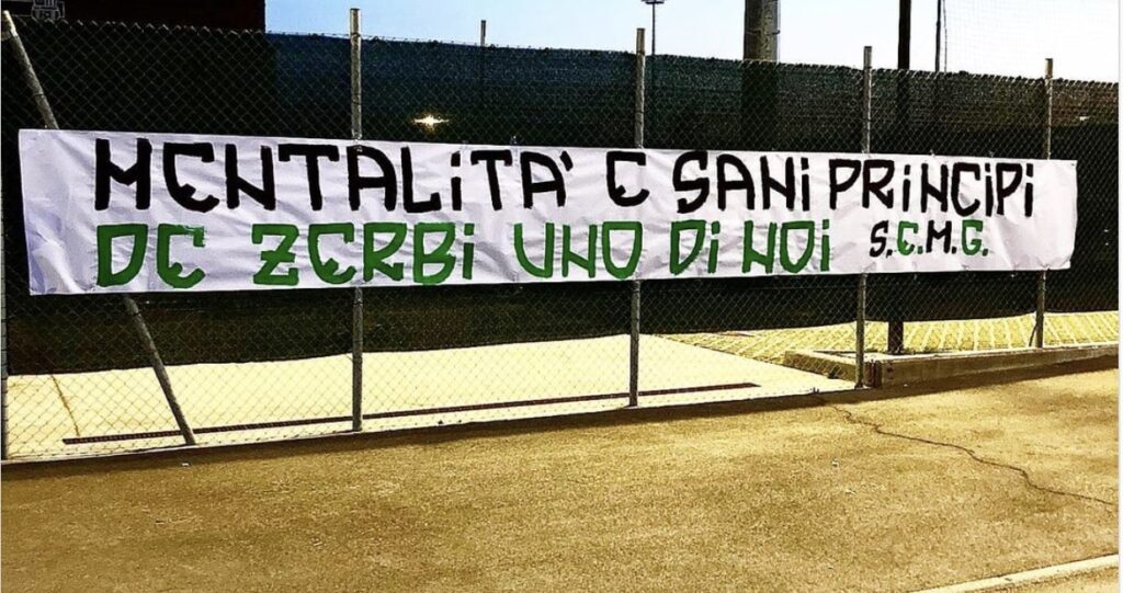I tifosi del Sassuolo stanno con De Zerbi: «Mentalità e sani principi» - FOTO 32 Striscione Sassuolo