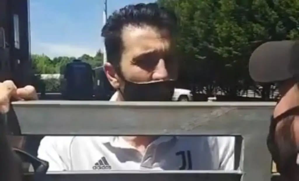 4b88c9a8 cd20 4982 9fc9 b97f8a791f39