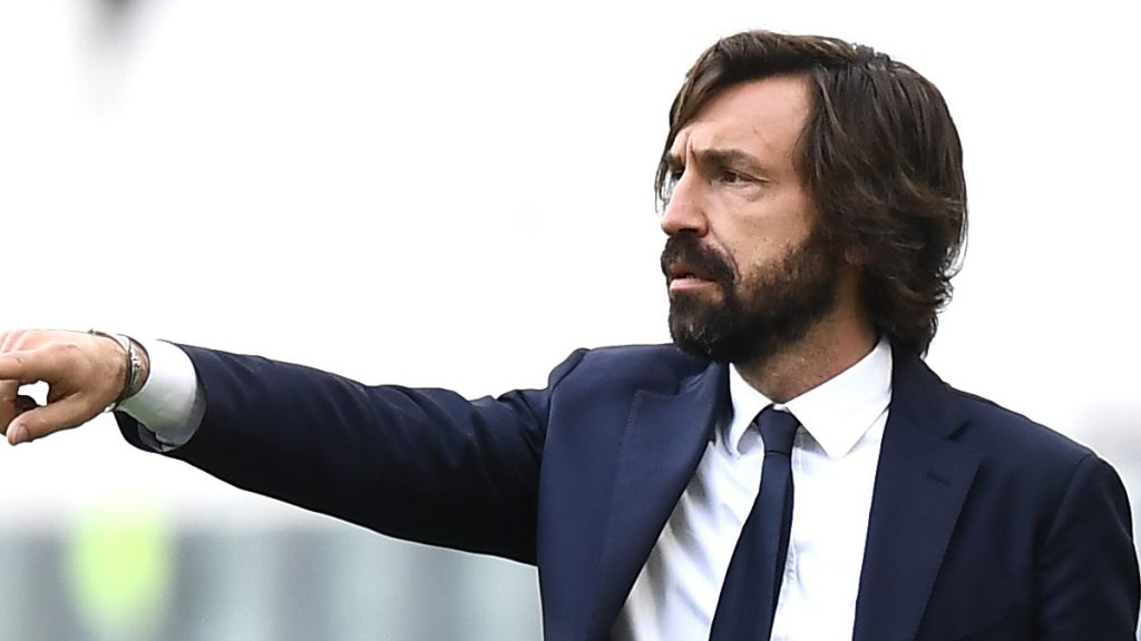 Andrea Pirlo ex allenatore Juve in panchina