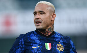 Ultime Notizie Serie A: Gonzalez si presenta alla Viola, un positivo nel Venezia 36 Nainggolan