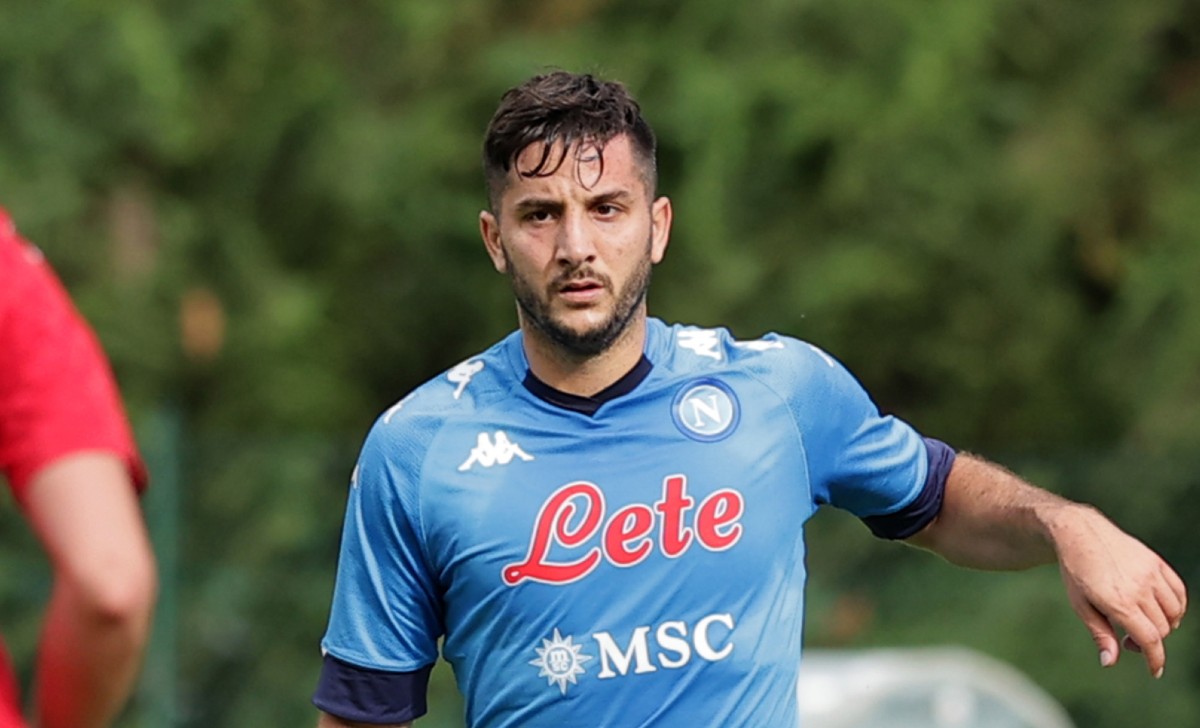 Manolas