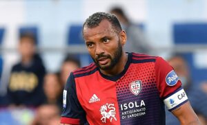Cagliari Napoli 1-1: I rossoblù bloccano i sogni scudetto dei partenopei