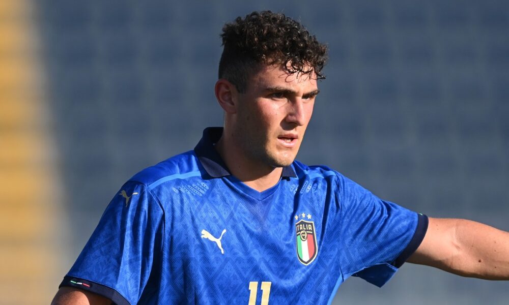 Piccoli si presenta alla Fiorentina: «Non ho esitato a dire di si. A Firenze posso raggiungere quell’obiettivo»