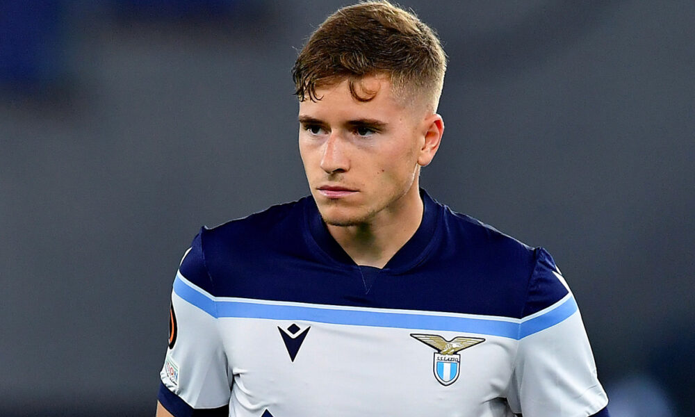 Calciomercato Lazio, una squadra prova a tutti i costi a comprare Basic. Le ultime novità