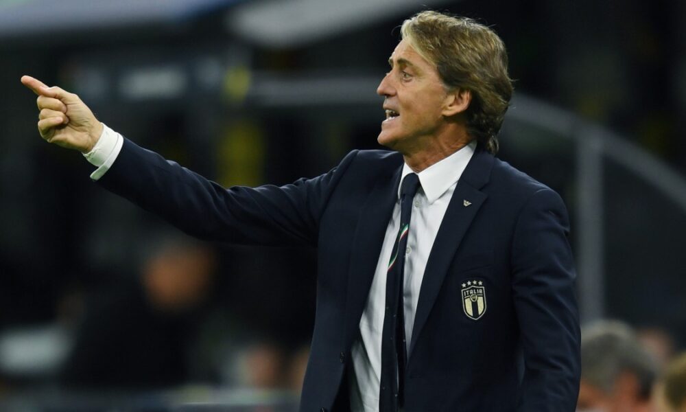 Ct Nazionale, ecco perché il Mancini-bis non è un azzardo: ha già compiuto un miracolo e il gruppo è con lui. Le 3 ragioni che lo riporterebbero alla guida degli azzurri