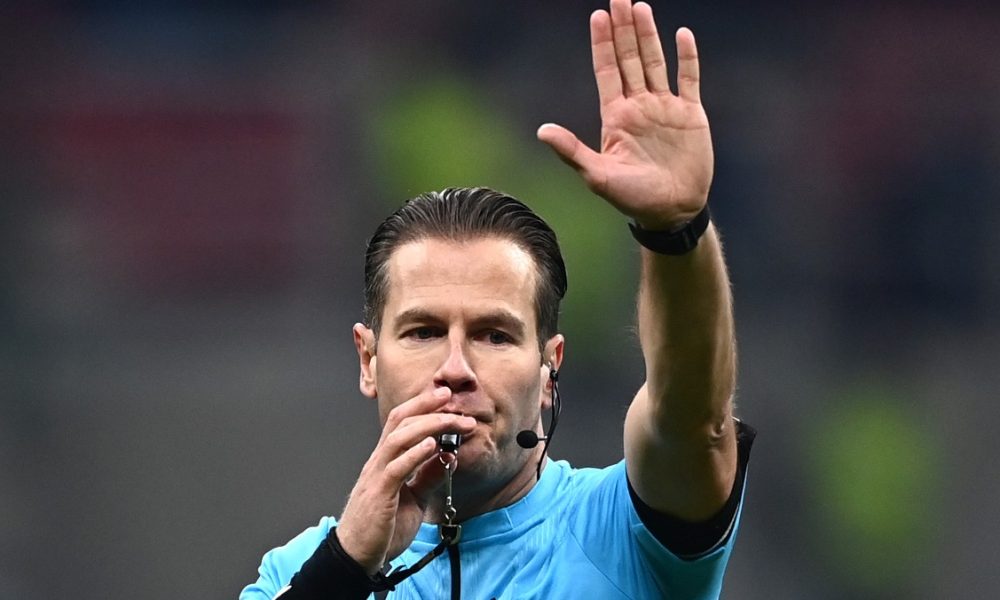 Moviola Francia Svezia, tutti gli episodi dubbi del match diretto dall’arbitro Makkelie 