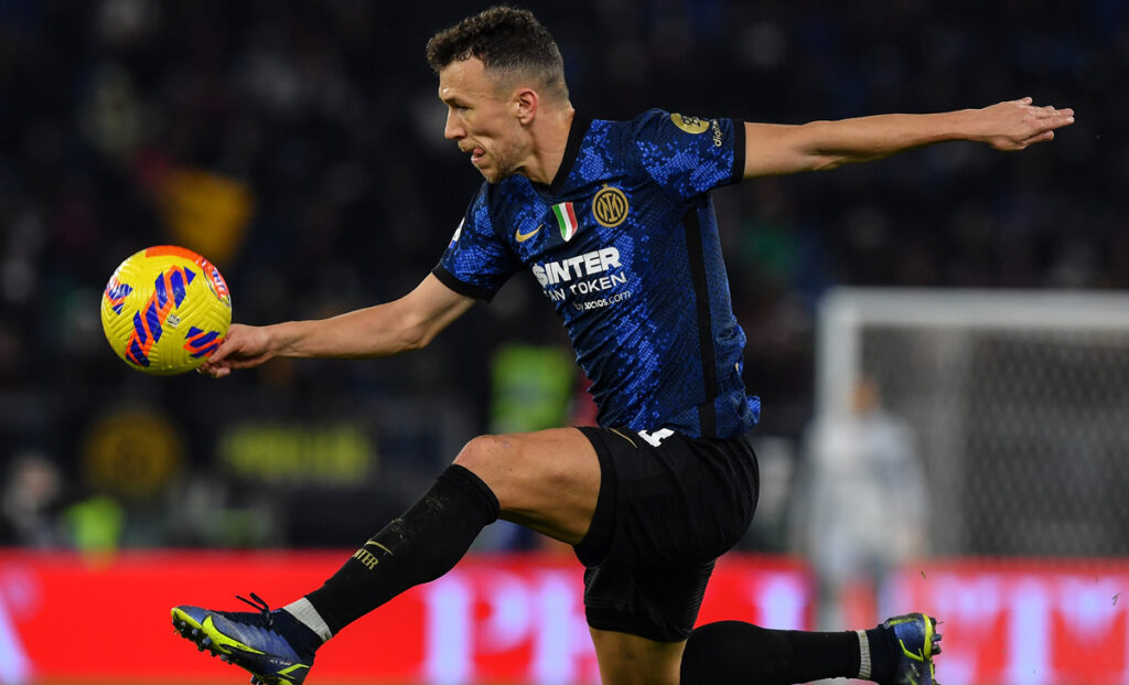 Ultime Notizie Serie A: diminuita la capienza negli stadi, altri positivi nella Dea 28 Perisic 1