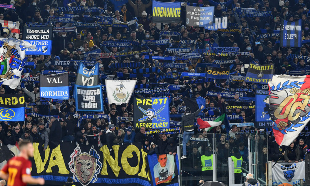 Inter Roma, la carica della Curva Nord: appello ai tifosi per infiammare San Siro. Il gesto e cosa succederà