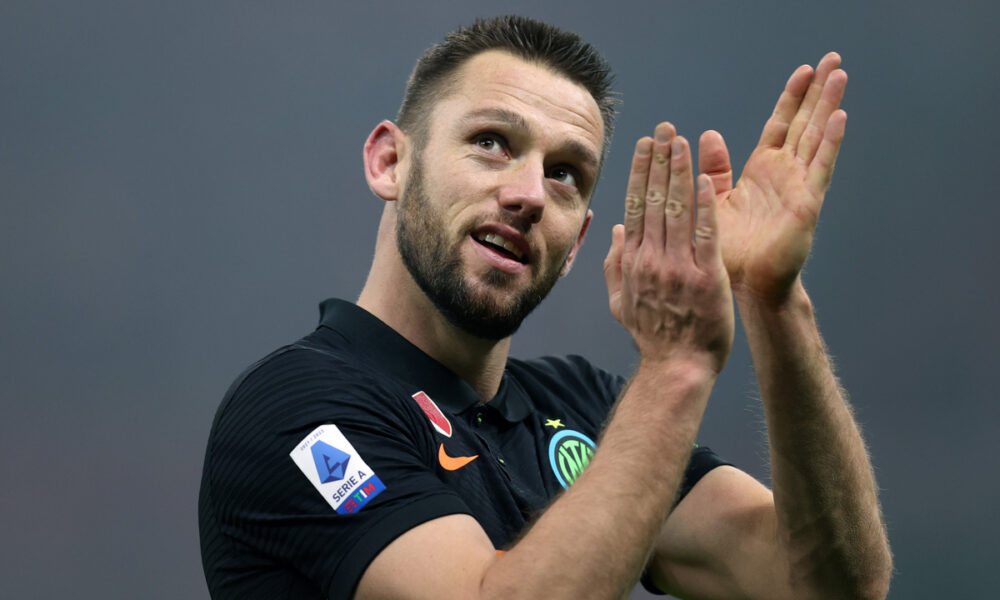 De Vrij: «Ritorno al Feyenoord? La mia idea con l’Inter è questa. Sui cambi in difesa…»