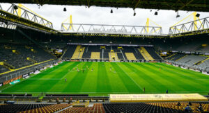 Borussia Dortmund FC Schalke 04 ‹bersicht , Uebersicht , Stadion , Rasen , Stadion¸bersicht , Signal Iduna Park , Gei