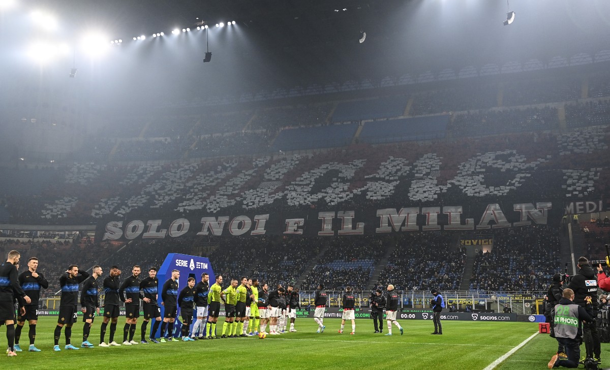 coreog tifosi Milan MG8 2060