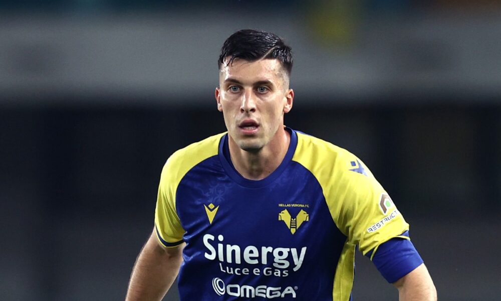 Calciomercato Verona, ritorno di fiamma per l’estate: si punta al ritorno di Nicolò Casale. Ecco la trattativa