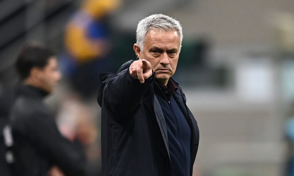 Mourinho ko contro il Chelsea. Ma punge Di Canio in diretta: «Sarà contento che ho perso»