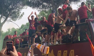 festa roma pullman scoperto zaniolo