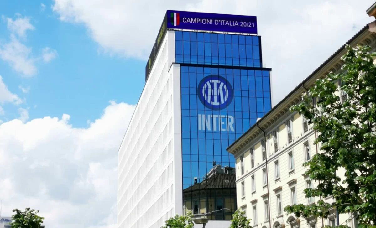 Inter, svolta nell’organigramma societario! Cambia ufficialmente il proprietario con Brookfield che prende il comando del club meneghino Inter, svolta nell’organigramma societario! Cambia ufficialmente il proprietario con Brookfield che prende il comando del club meneghino