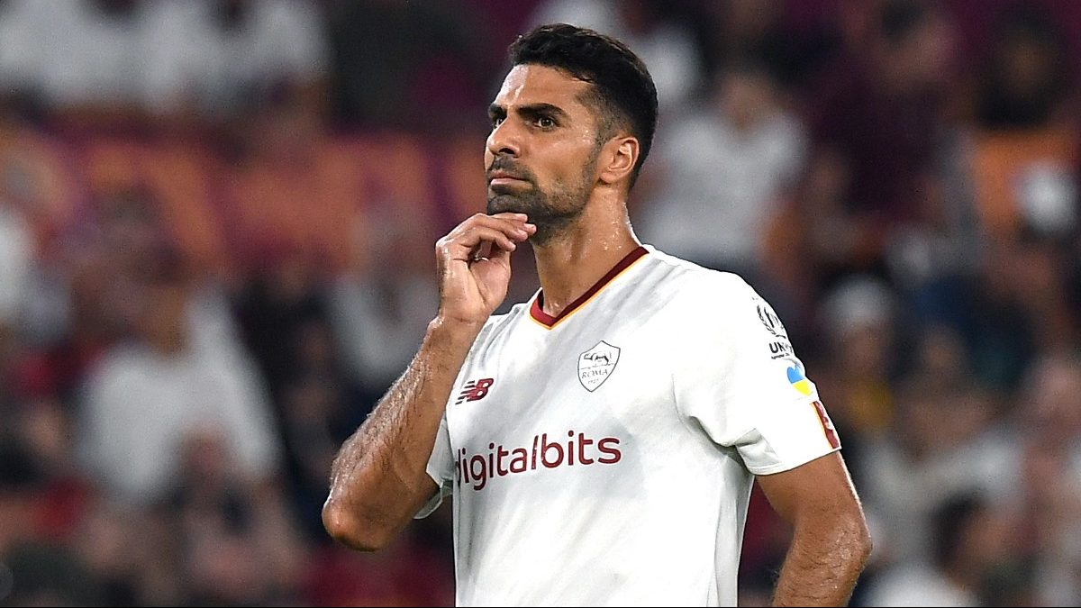 Calciomercato Roma, Celik è finito nel mirino di quella big italiana. La posizione dei giallorossi e la volontà dell’esterno turco