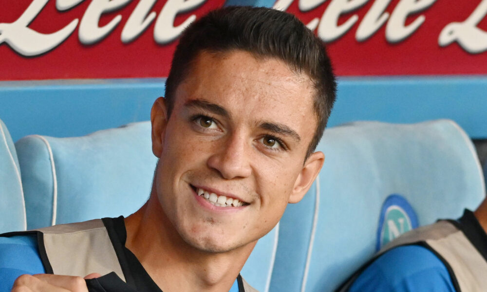 Atalanta, ufficiale l’acquisto di Raspadori: il comunicato della Dea. Ecco con che numero giocherà