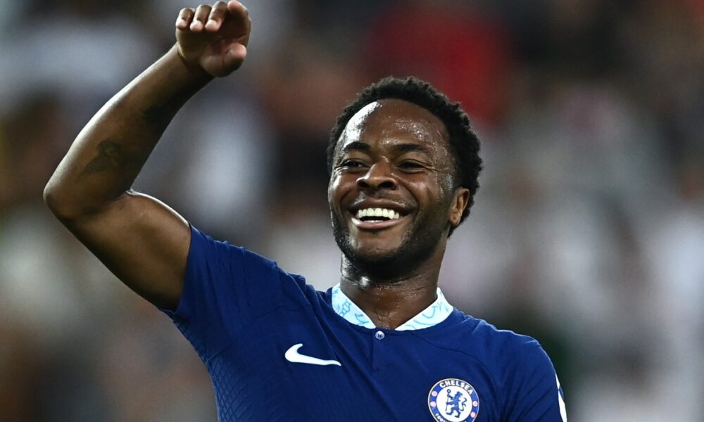 Sterling, ufficiale l’addio al Chelsea! Separazione consensuale con i Blues, il comunicato del club