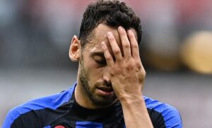 Infortunio Calhanoglu, ansia Inter: si spera di riaverlo per quella gara