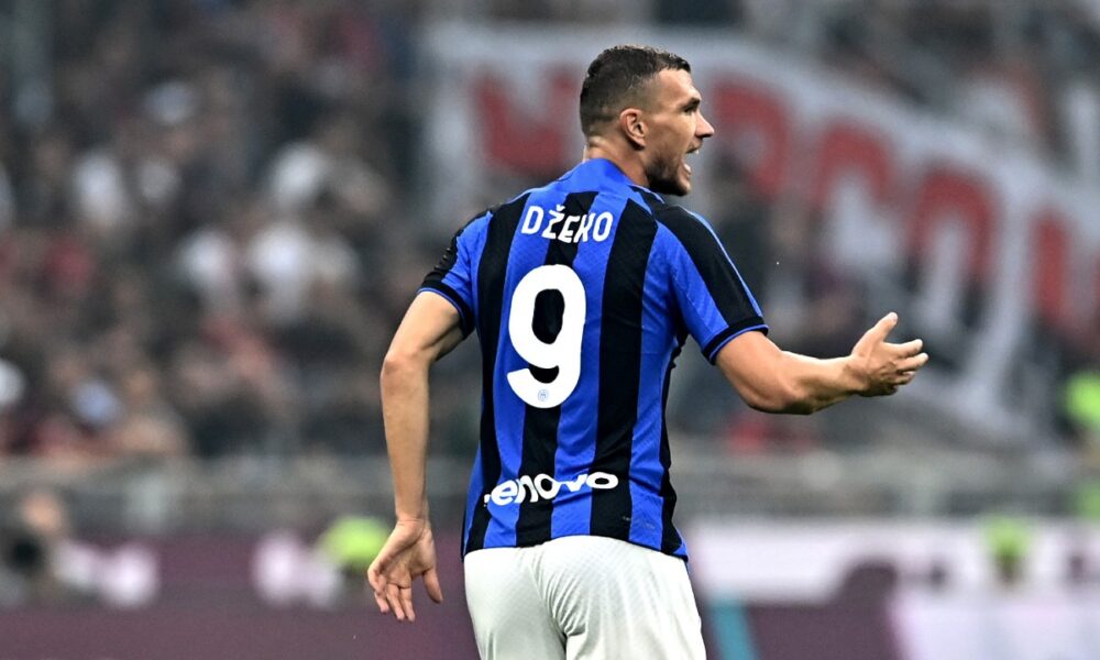 Calciomercato Fiorentina, in attesa dell’allenatore si cercano rinforzi in attacco: Dzeko e Thauvin i preferiti
